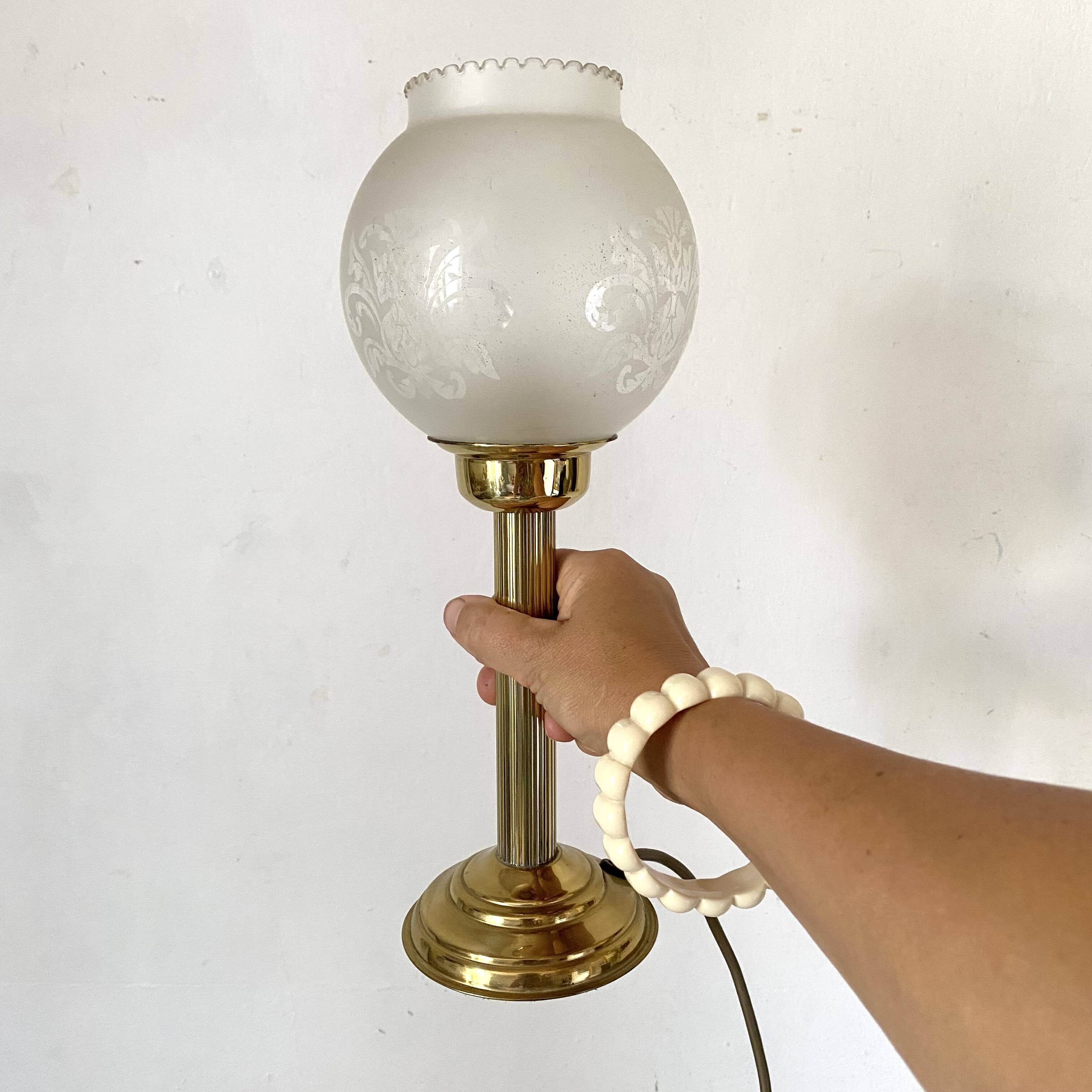 Lampe rétro pied colonne globe en verre
