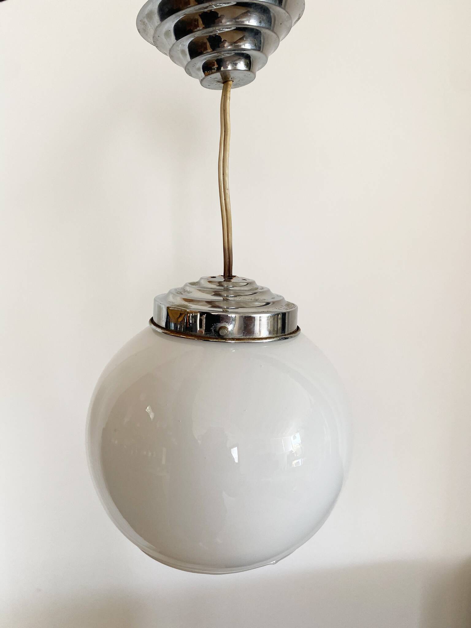 Opaline pendant light