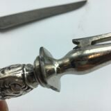 Box of cutlery with leg / roast silver filled.