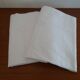 Lot 2 taies d'oreillers brodées anciennes en coton 66 x 66