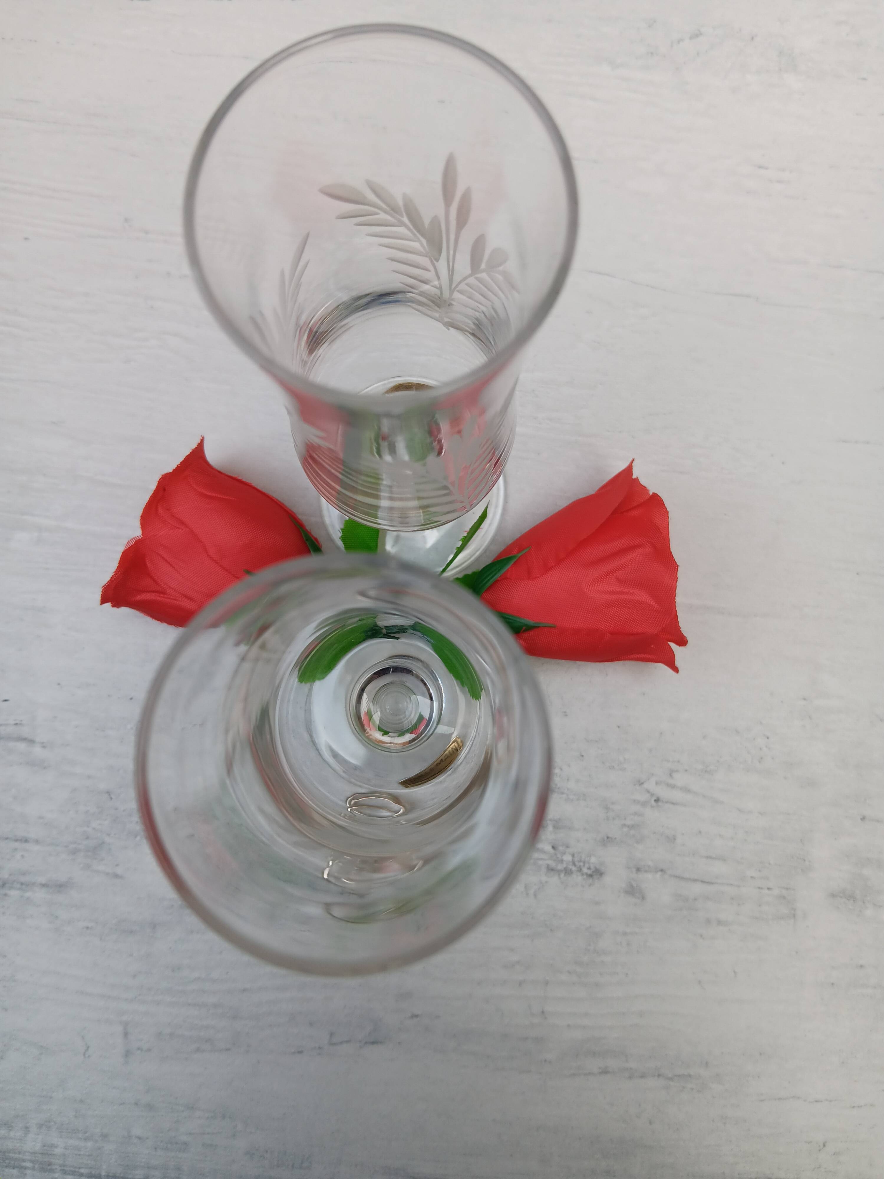 Hand-engraved champagne flutes