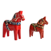 Lot de 2 Chevaux Dala Suédois Vintage en Bois, Rouge Peint Main