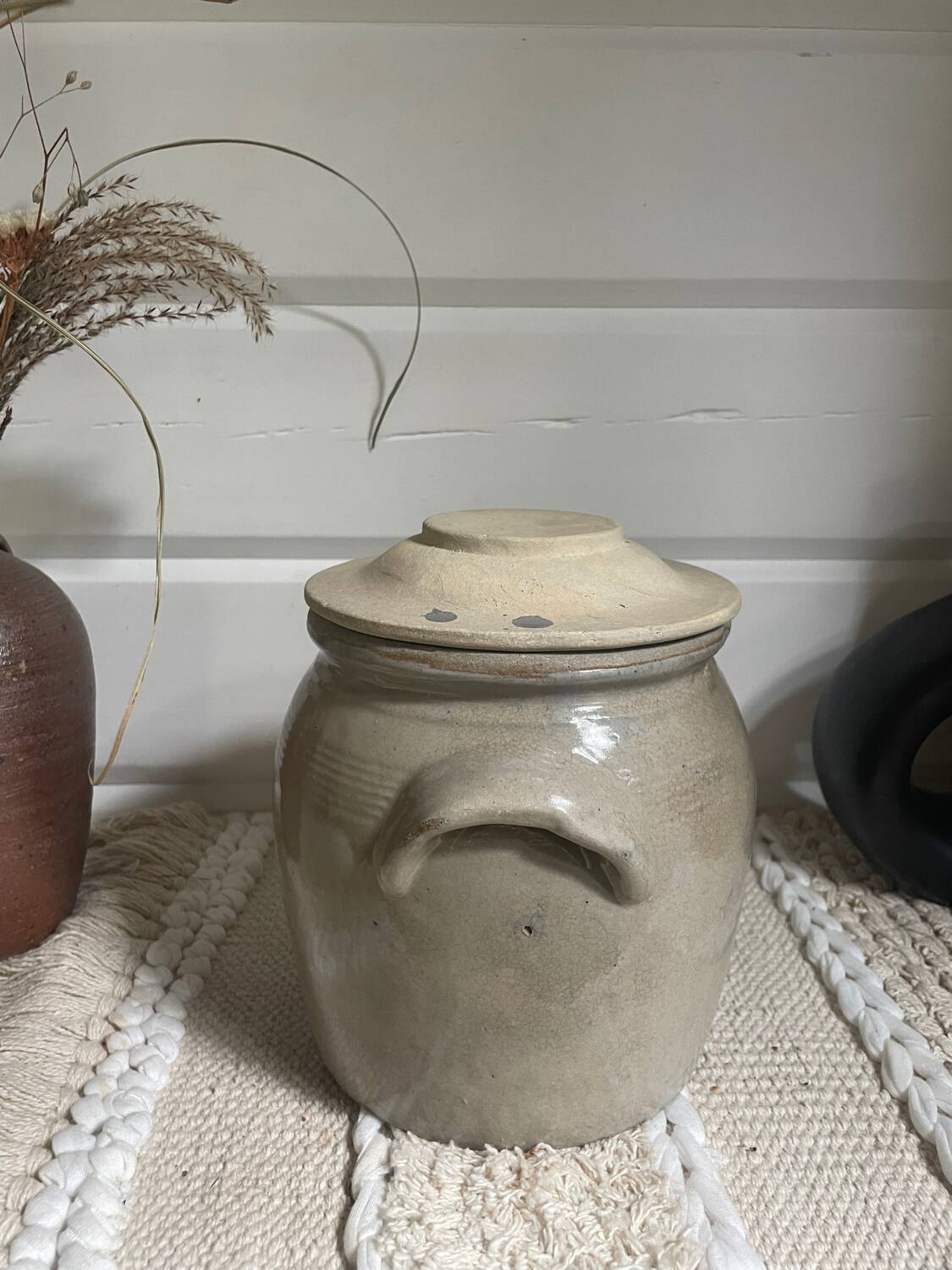 Glazed stoneware pot