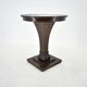 Table basse d'appoint Art Déco des années 1920 et nappe