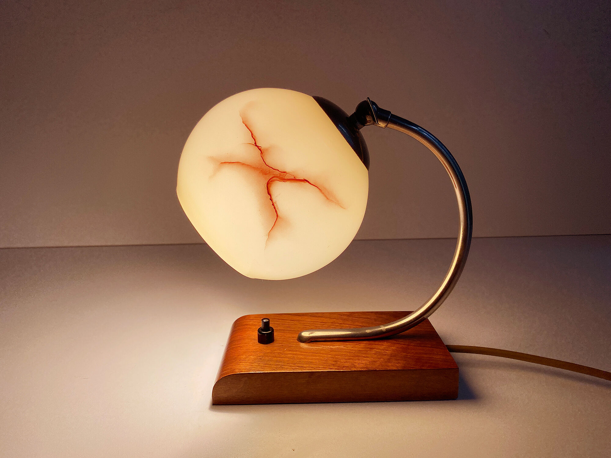 Table lamp art deco bauhaus, Vintage, 30s, Opaline Wood