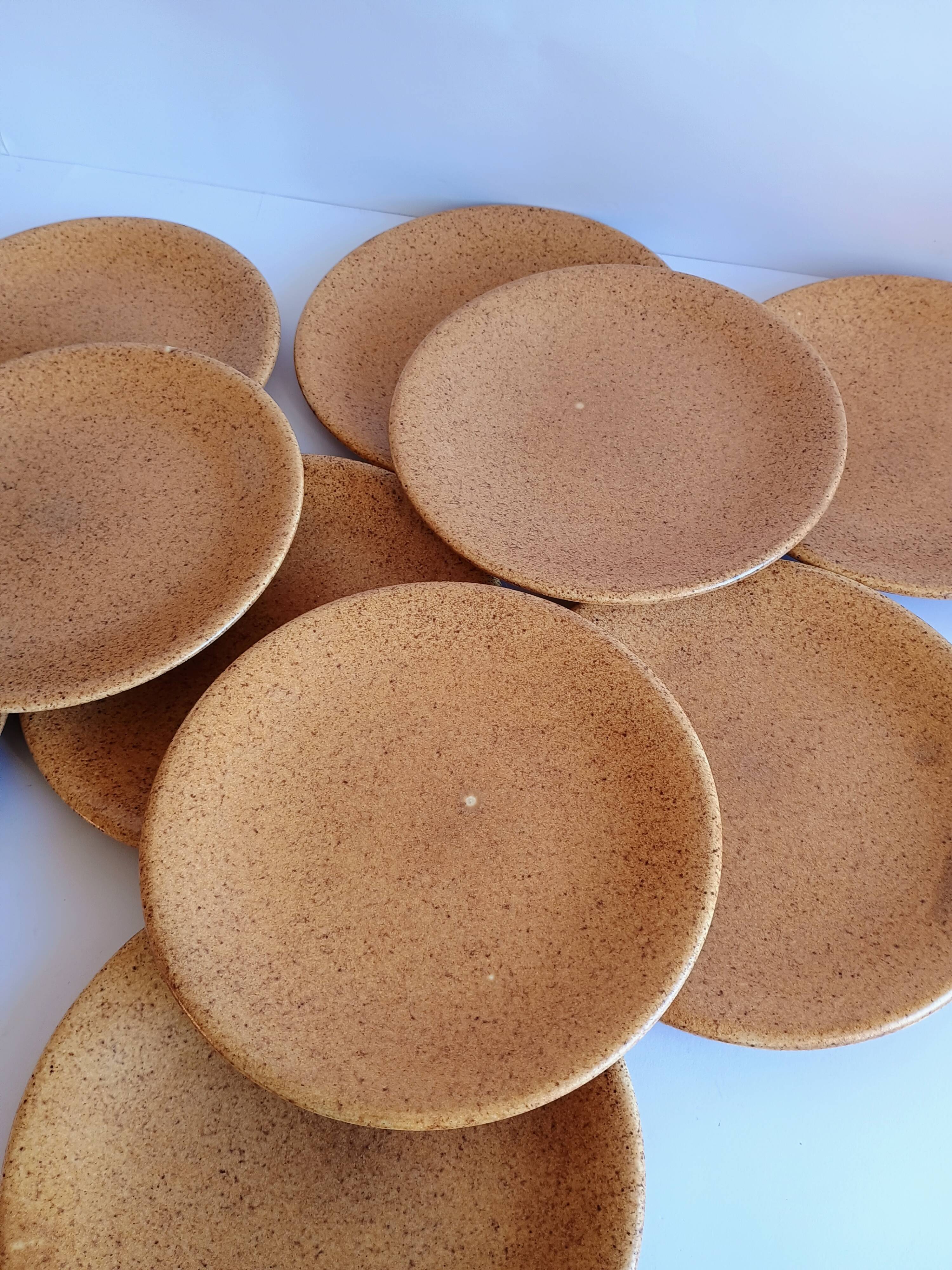 Set of 10 dessert plates Gres Chantilly Longchamp France