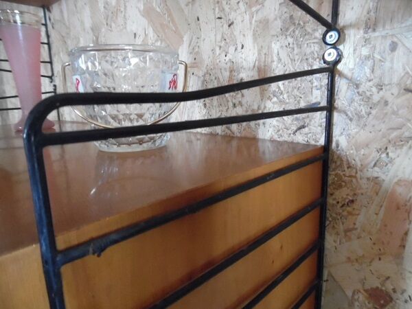 Shelf by Nils Strinning