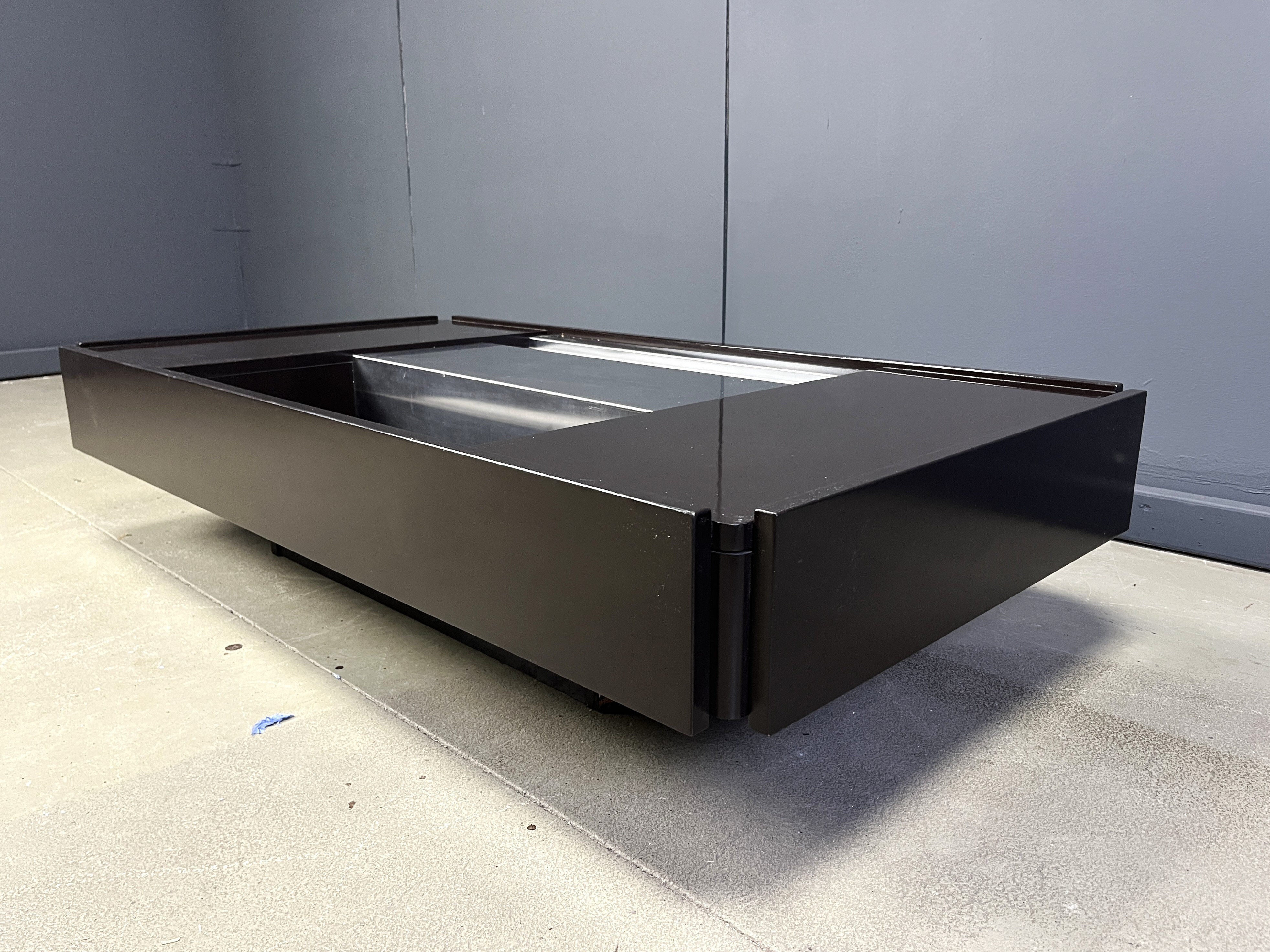 Vintage lacquer bar coffee table made in Italy attributed to Mario Sabot/Willy Rizzo