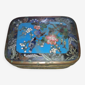 Boîte ou coffret en bronze cloisonné de Chine XIXème, début XXème siècle