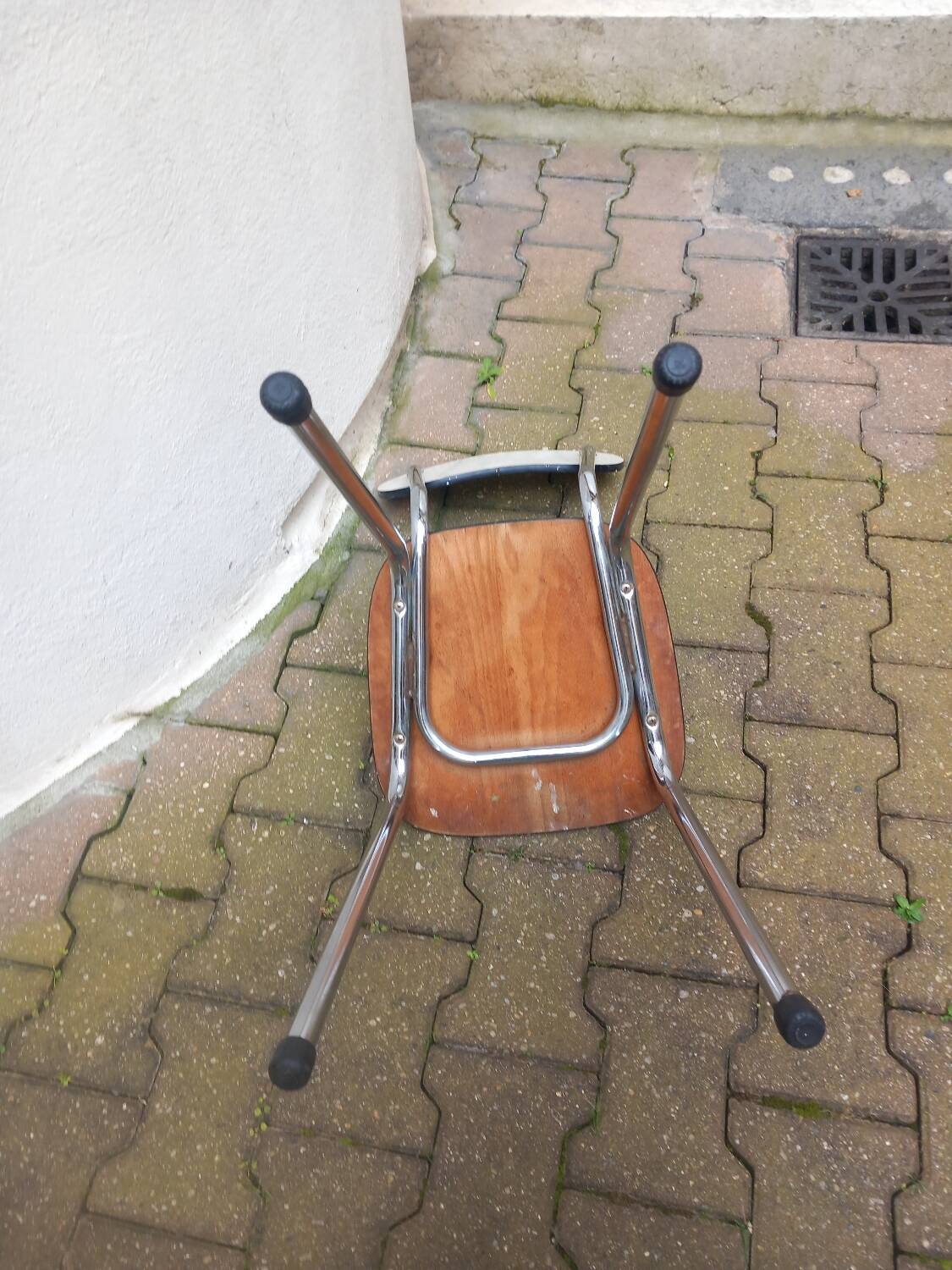Chaise en formica