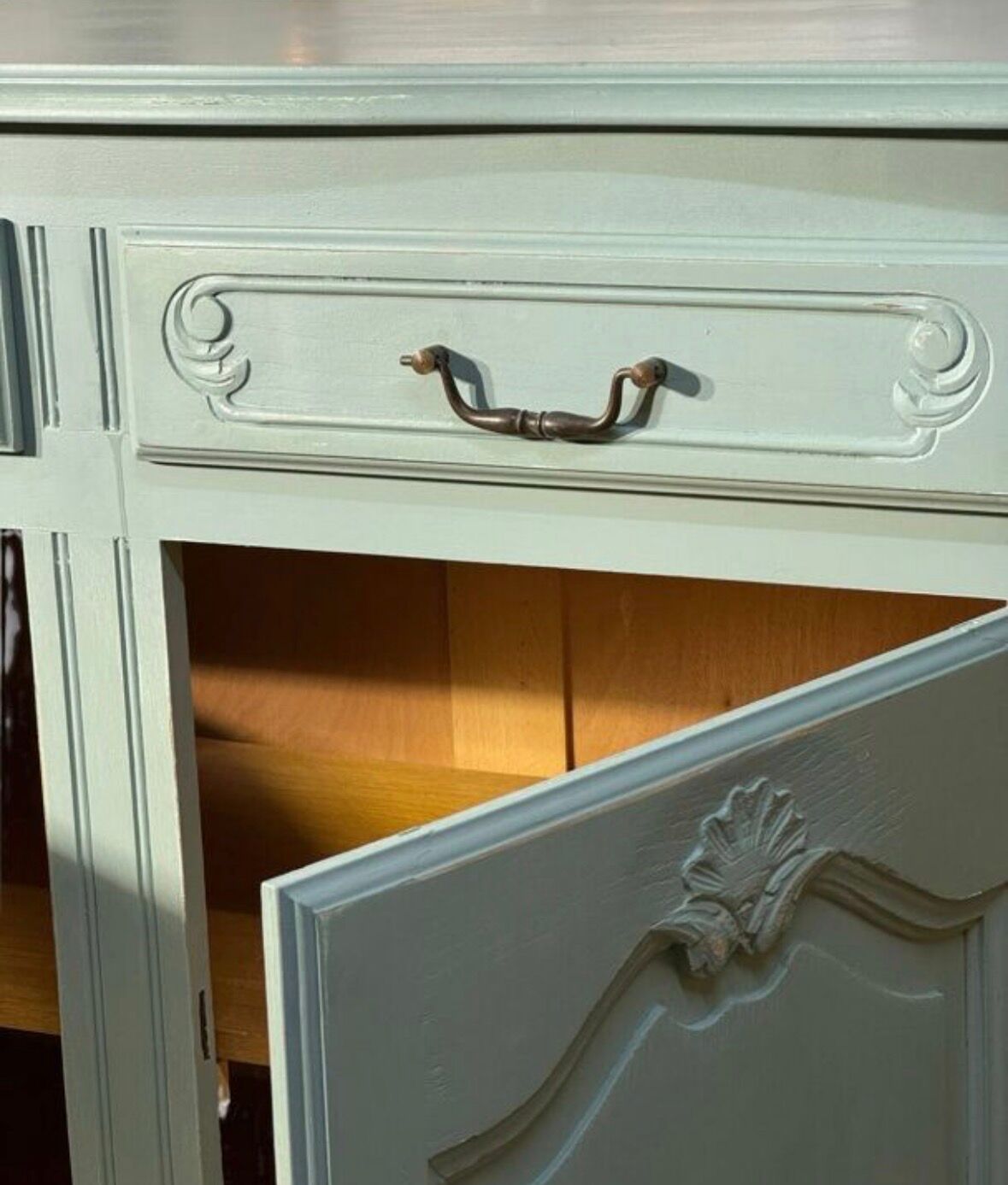 Grand buffet sideboard called "Picard treat"