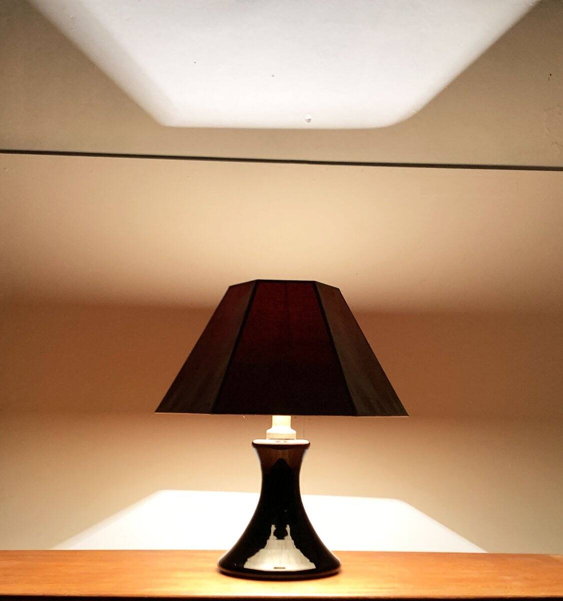 Floor or table lamp in German glass and synthetic cork in M Design style by Ingo Maurer, 1960s.