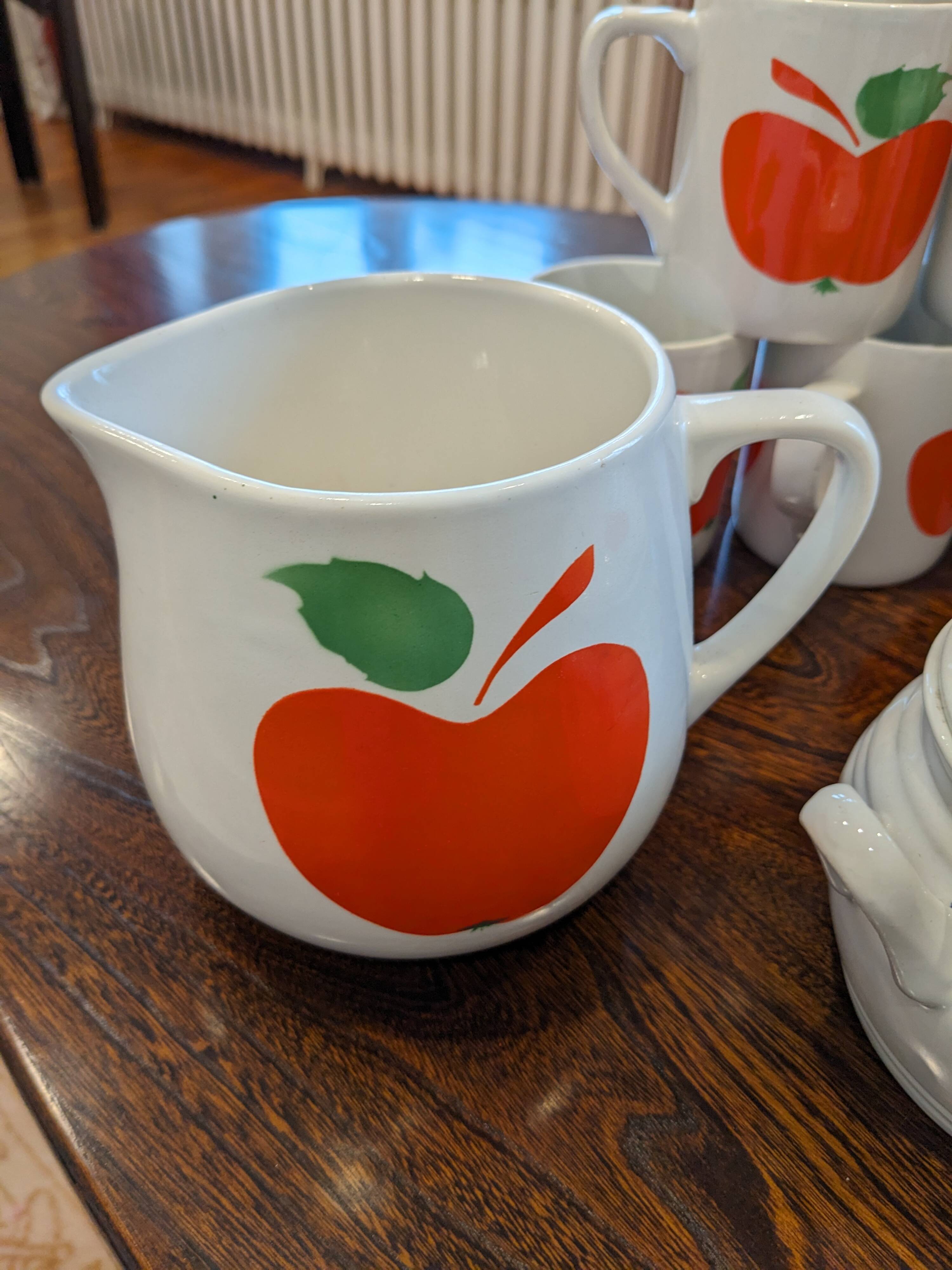 Granite mug, pitcher and sugar bowl set