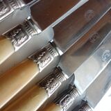 12 Old horn knives and stainless steel blades, Laurier decorative virole