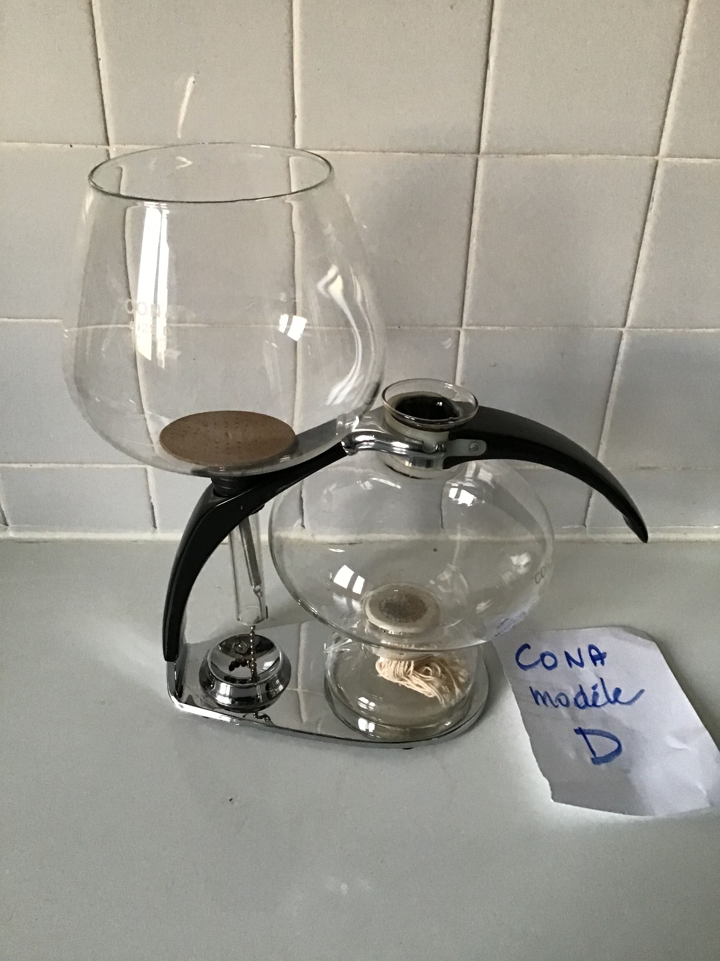 Cona coffee maker with complete depression