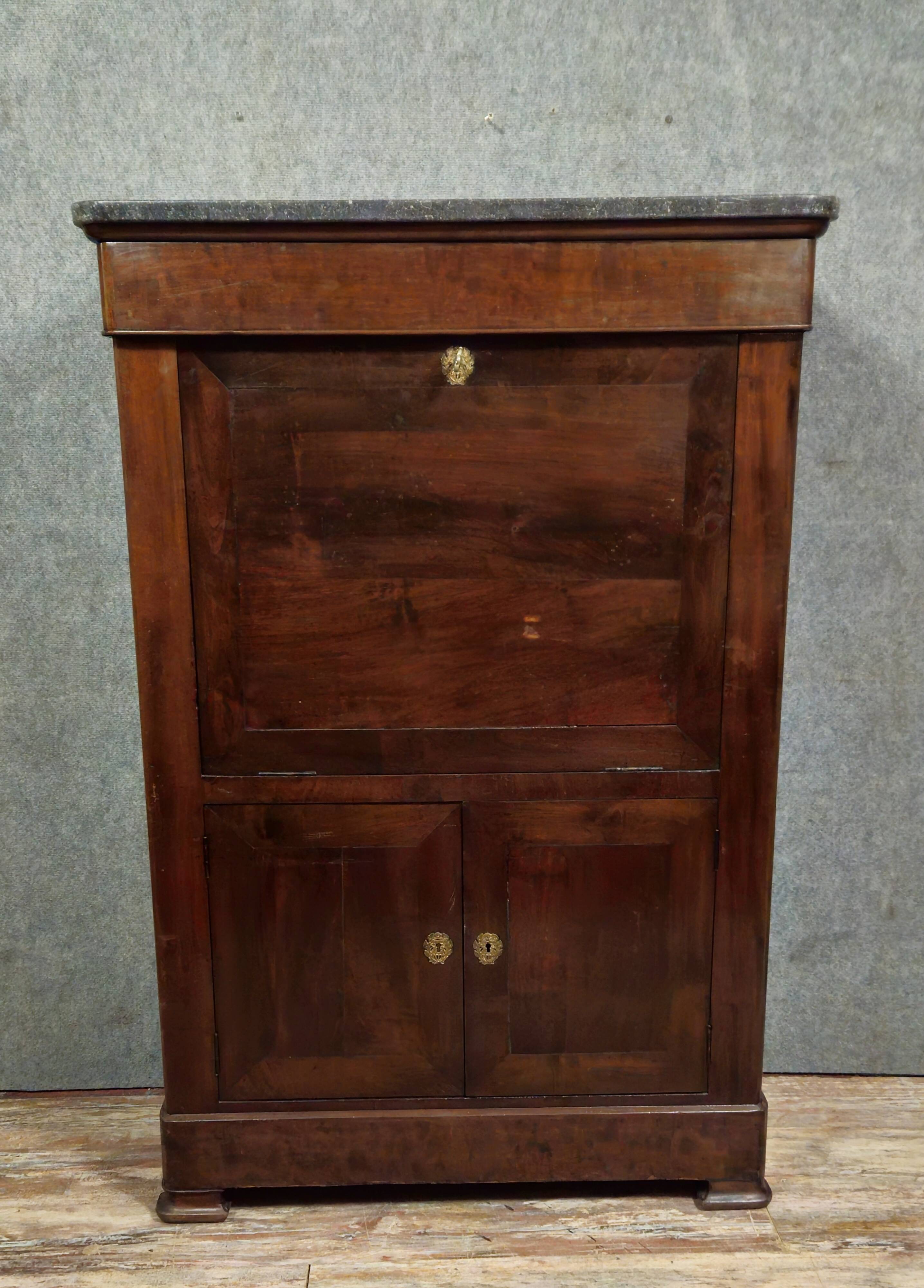 Secretary from the Restoration / Louis Philippe period, 19th century, in mahogany.
