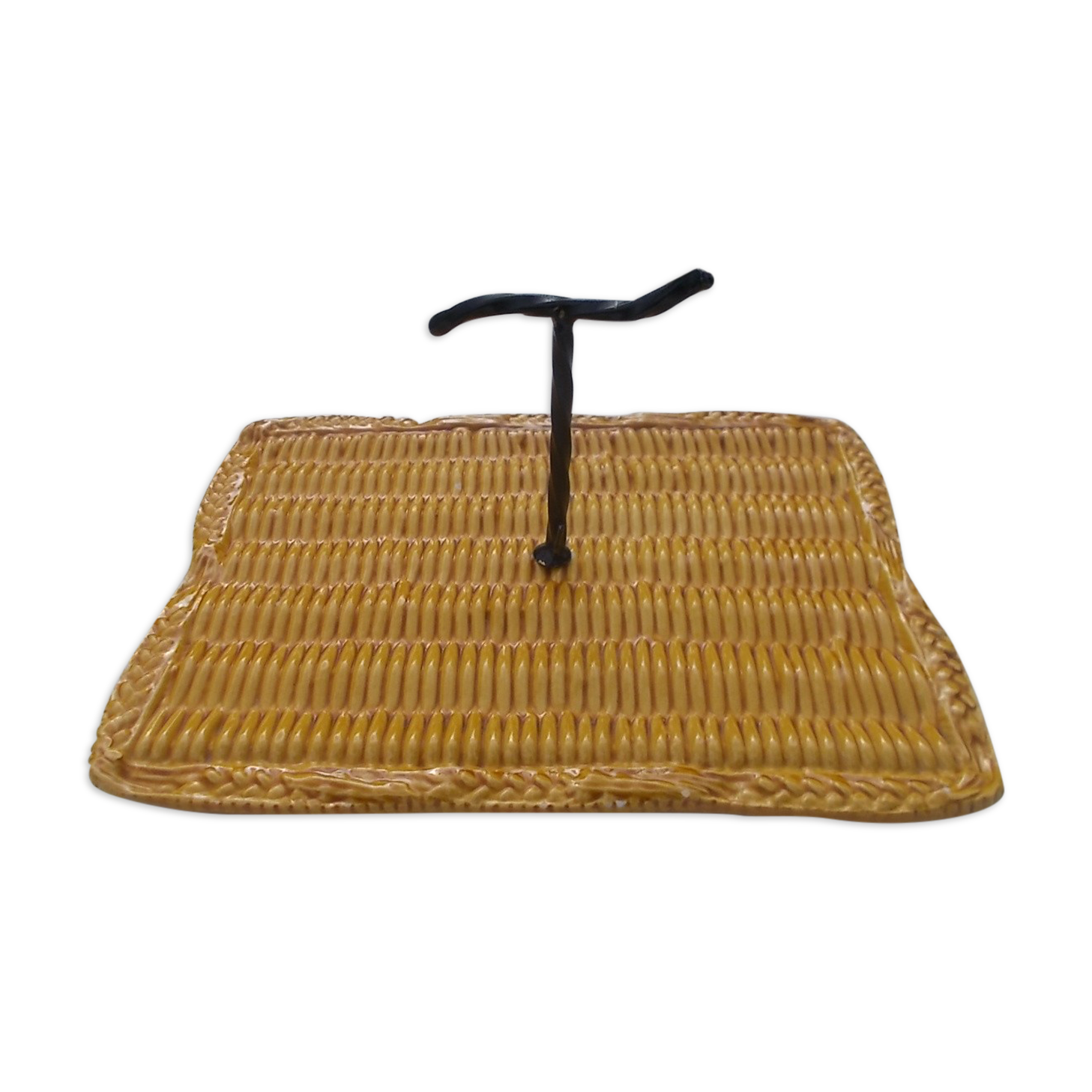 Vallauris cheese platter in slipware