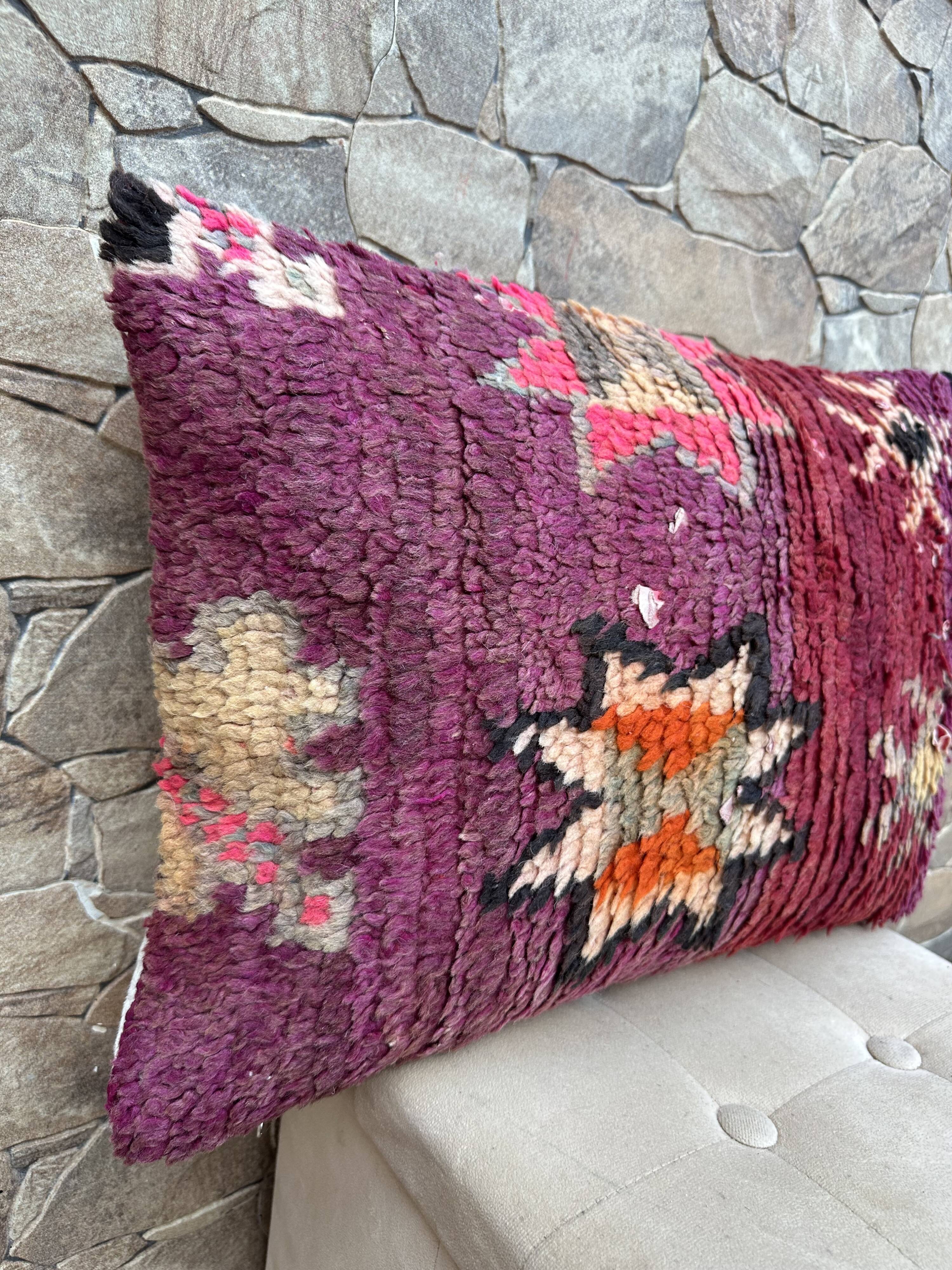Beautiful vintage Berber Kilim cushion from Morocco