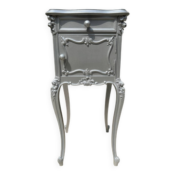 Table de chevet
