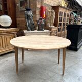 Round table in elm from the early 20th century.