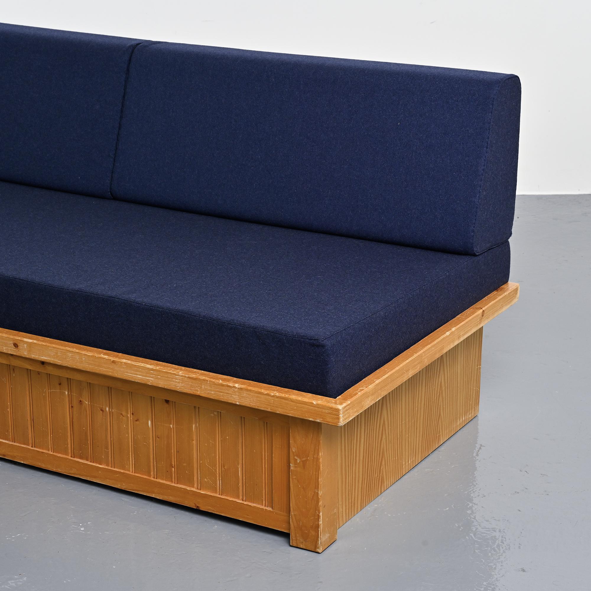 Charlotte Perriand, banquette Les Arcs vers 1973