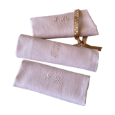 Trois serviettes monograme GM