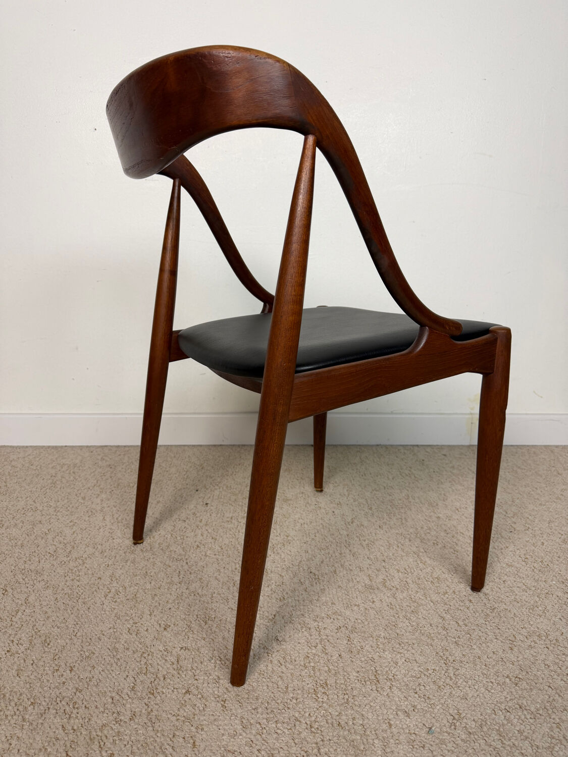 Scandinavian teak chairs – attributed to Johannes Andersen