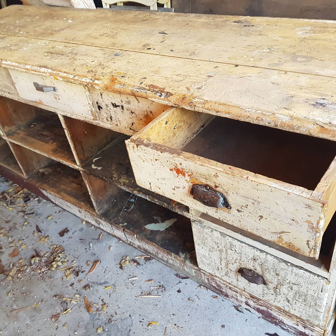 Counter trade furniture