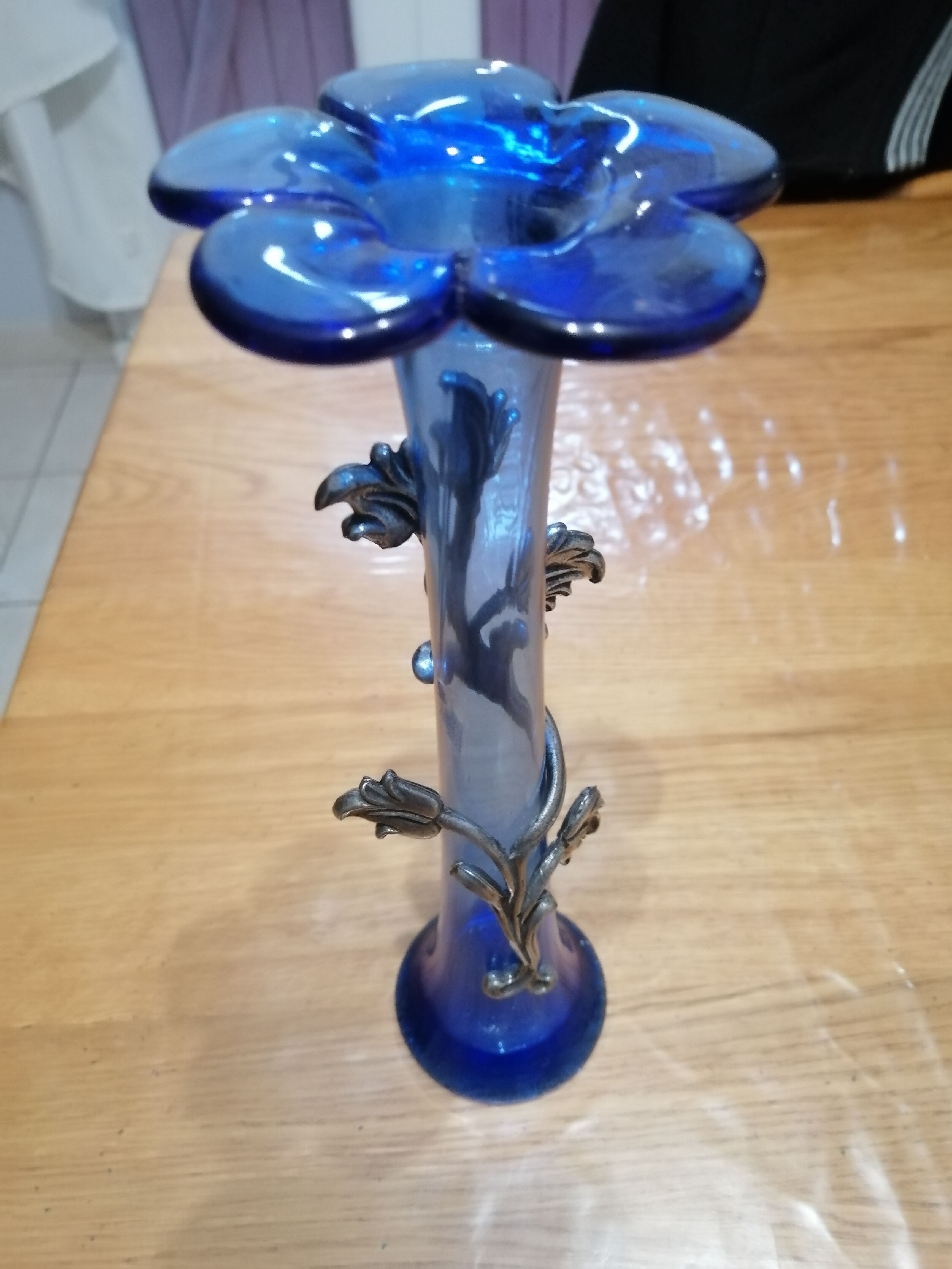 Ancient soliflore vase