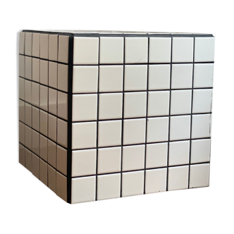 Cube bout de canapé carrelage mosaïque blanc joint noir