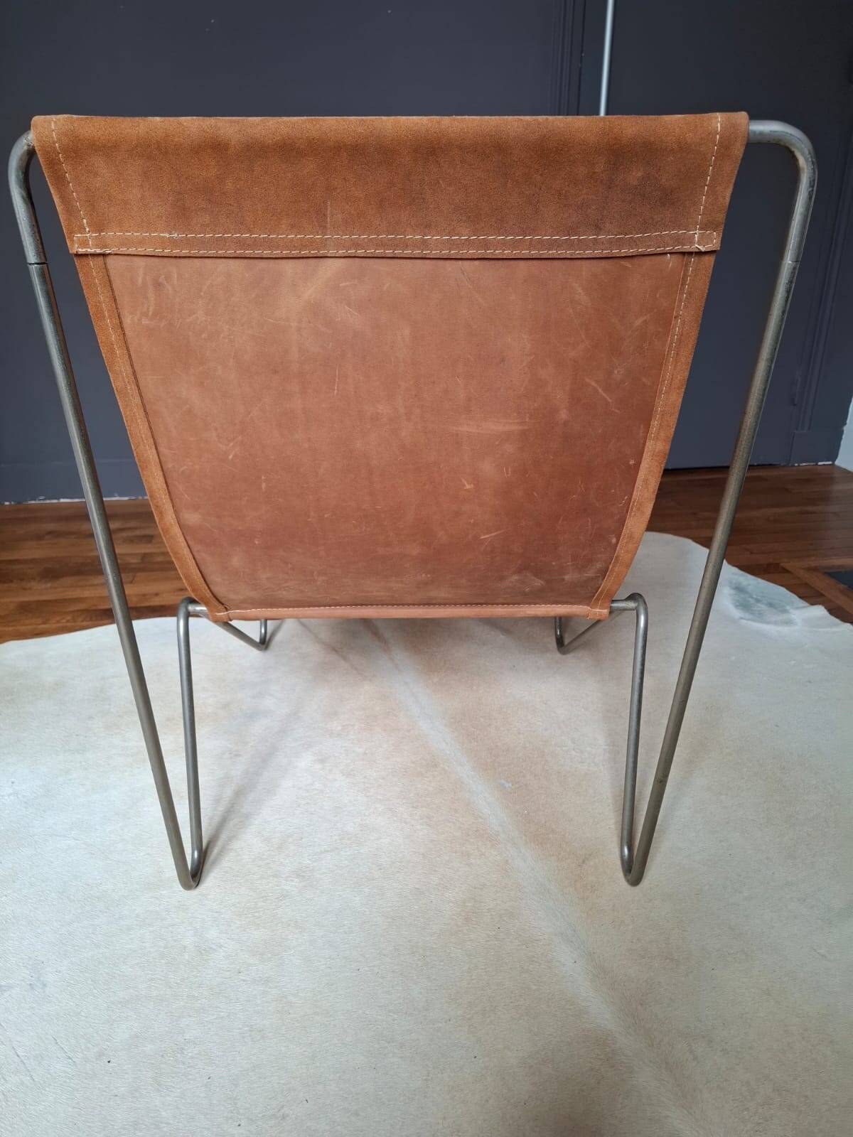 Bachelor Chair