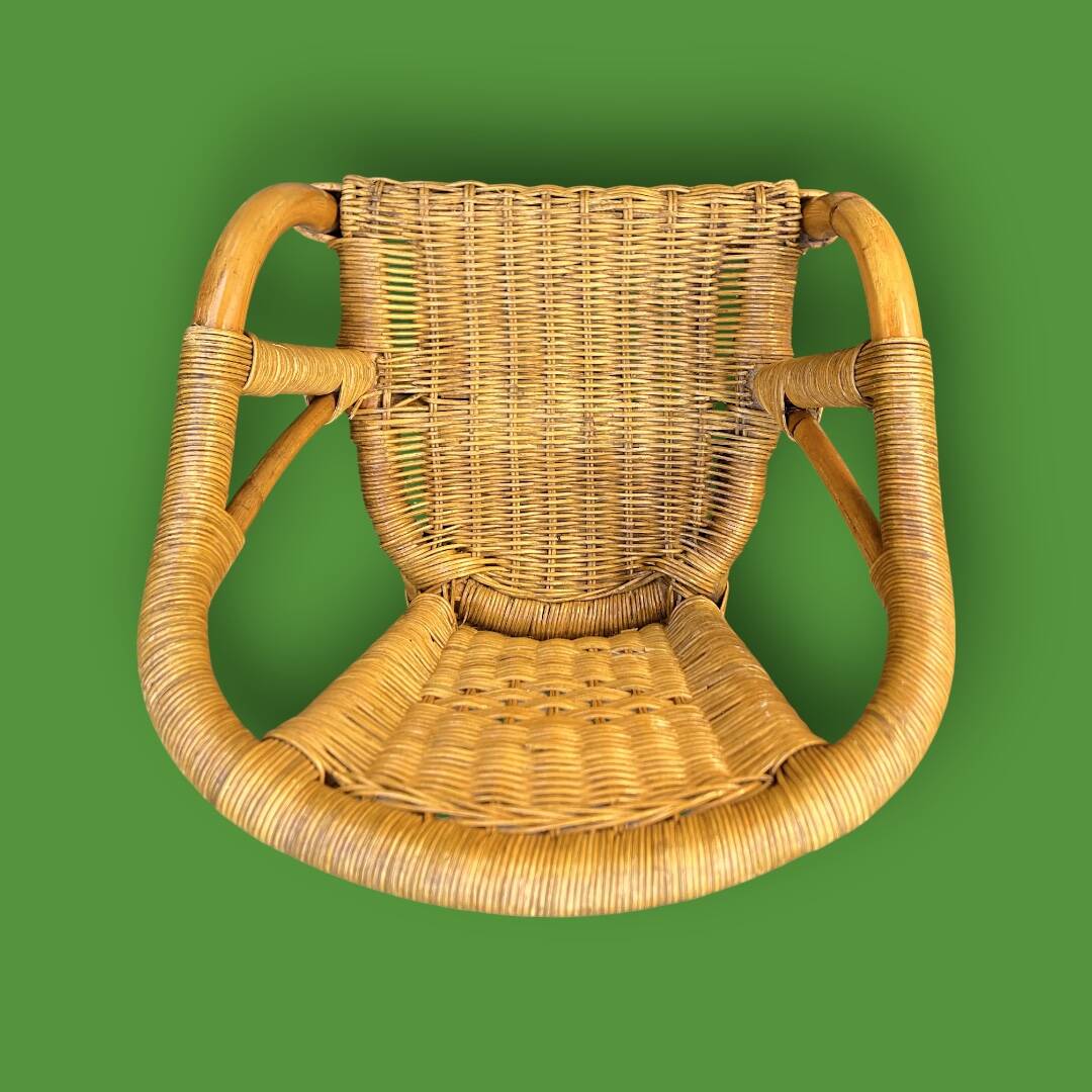 Petit fauteuil pour enfant en rotin & bambou – tressage artisanal – vintage
