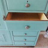 Asymmetrical cabinet