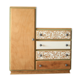 Asymmetrical cabinet