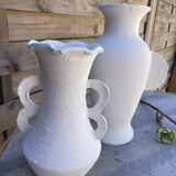 Paire de vases blancs