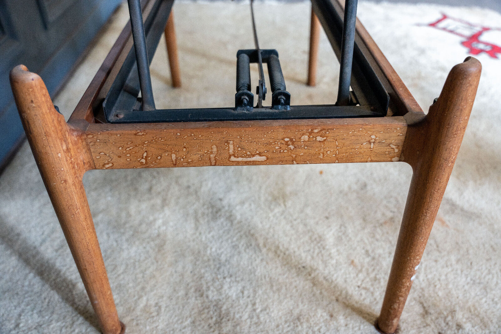 Scandinavian coffee table Smorrebrod with extendable system