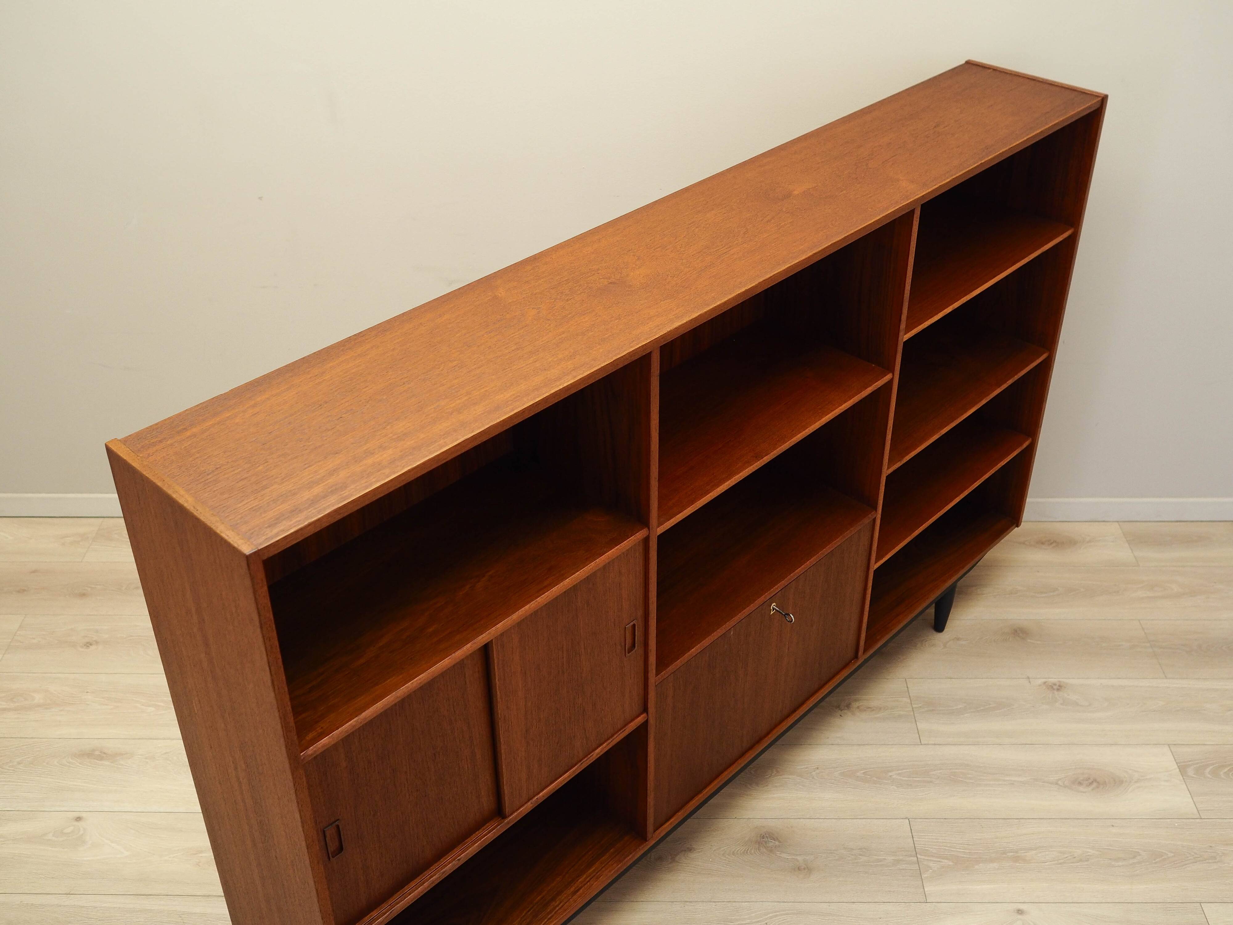 Teak bookcase, Danish design, 1970s, production: Kjeld Bundgard