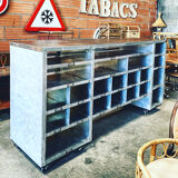 Aluminium furniture and wood on custom wheels