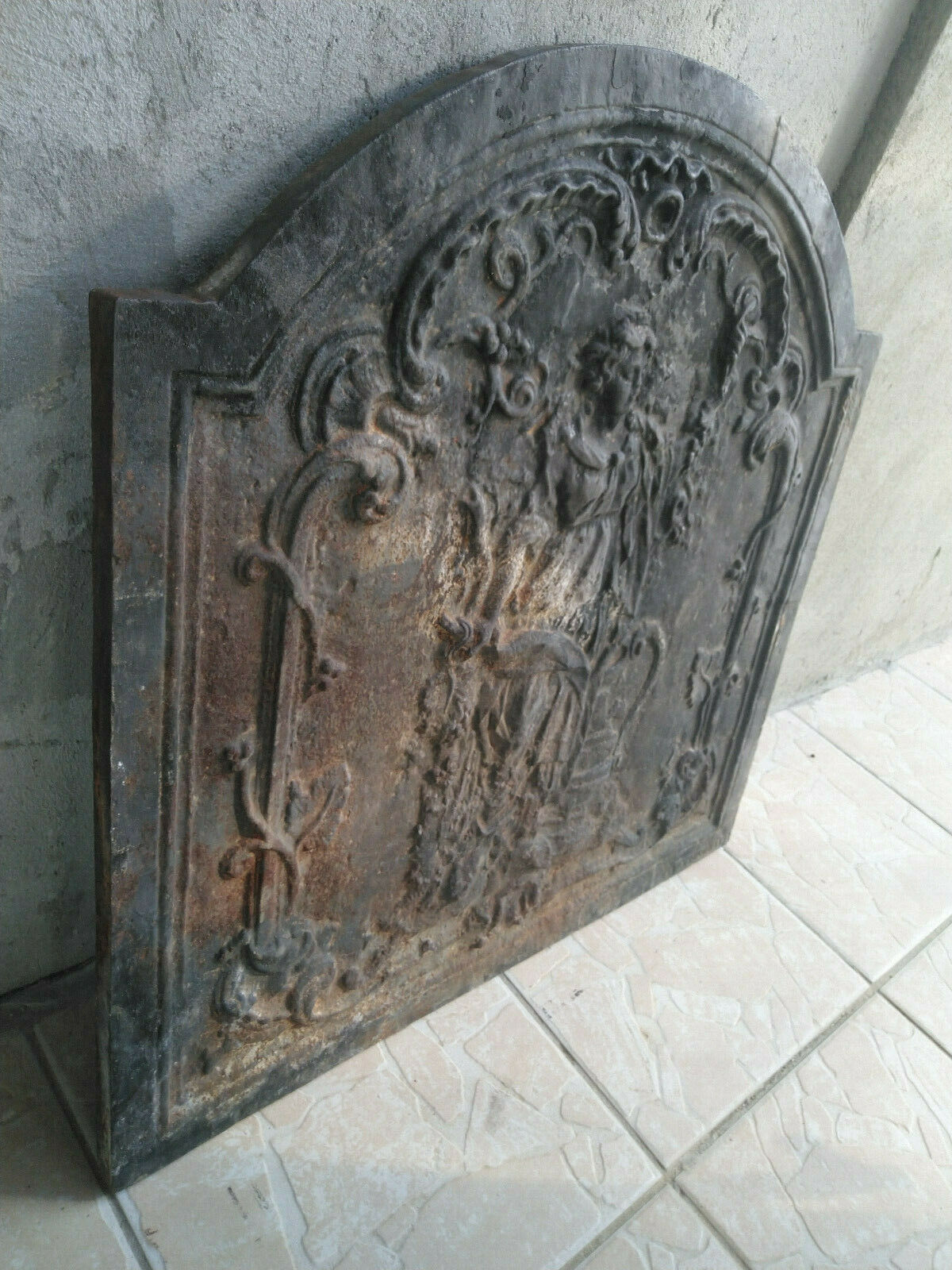 Cousance cast iron chimney plate