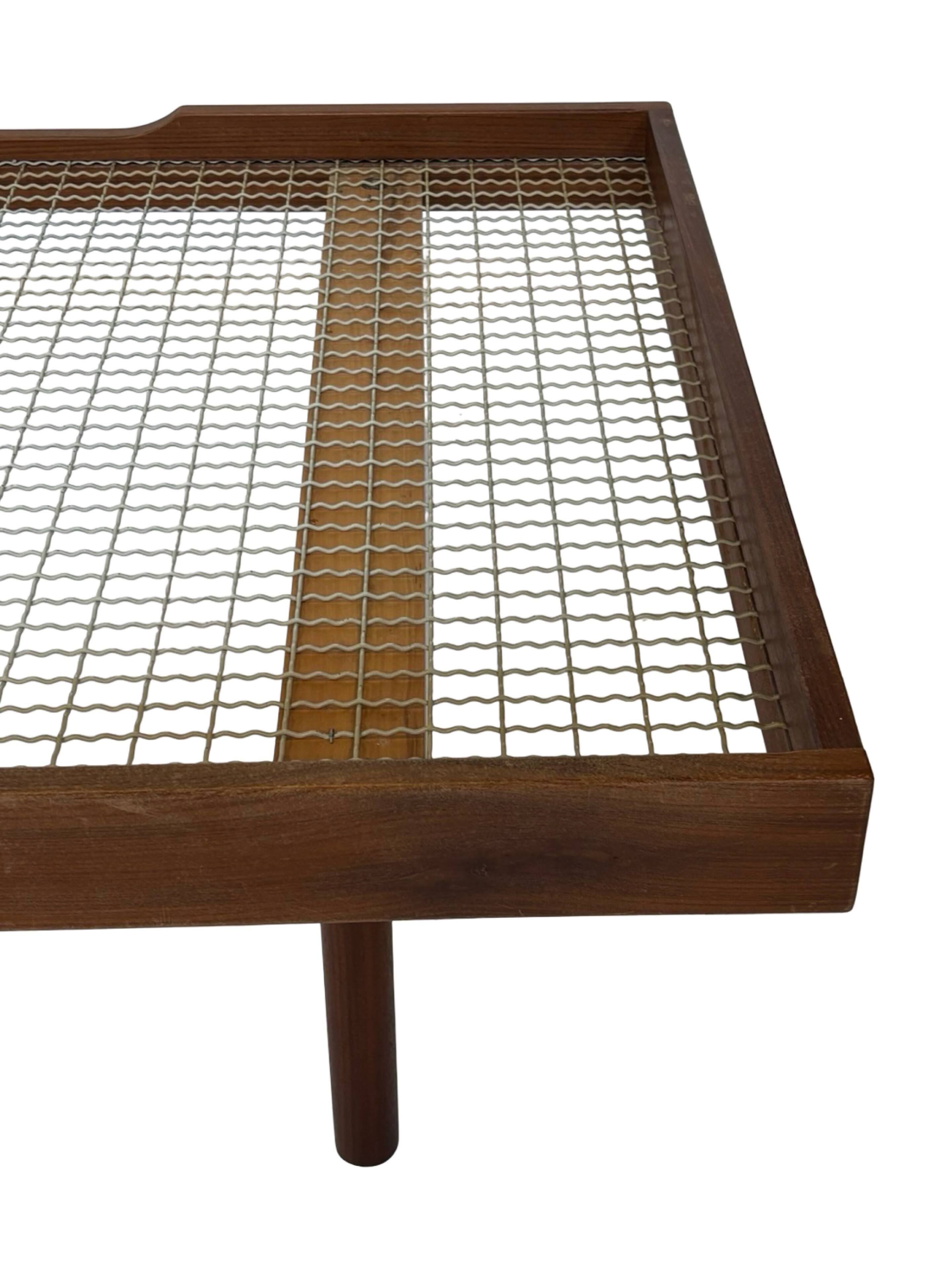 Vintage daybed minimalist design in Teak 1960s