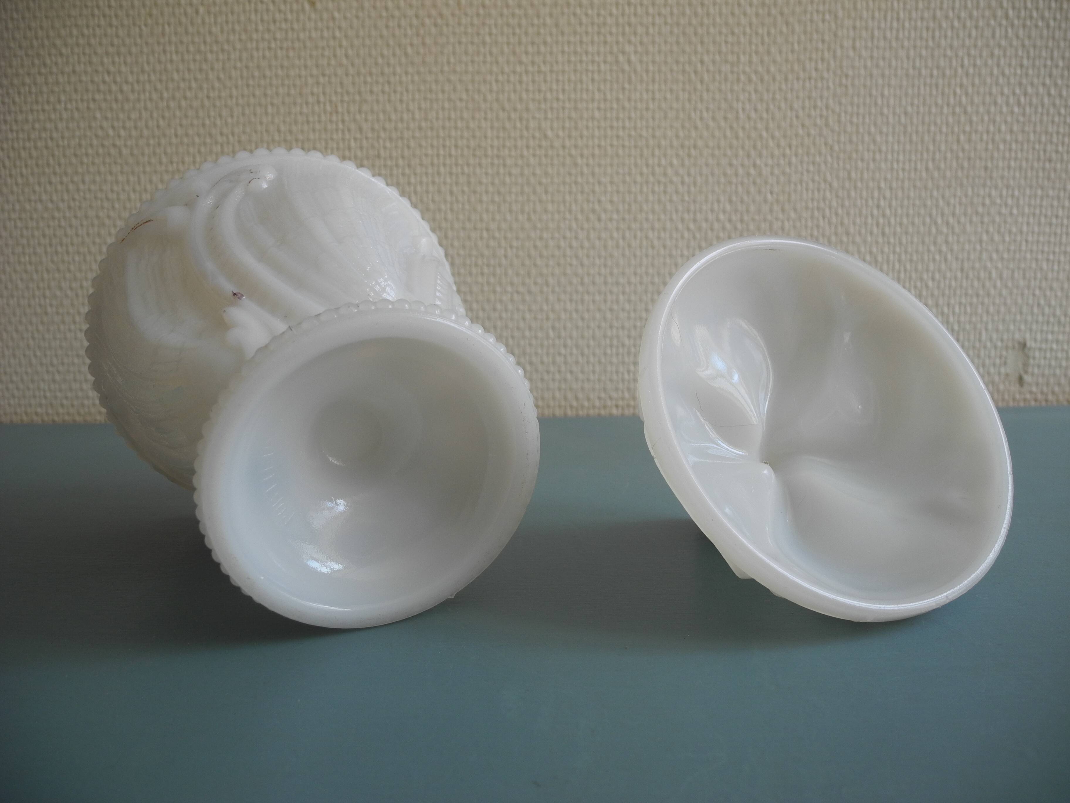 Sucrier, drageoir style Louis XV en opaline de Portieux