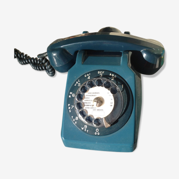 Téléphone bleu vintage à cadran