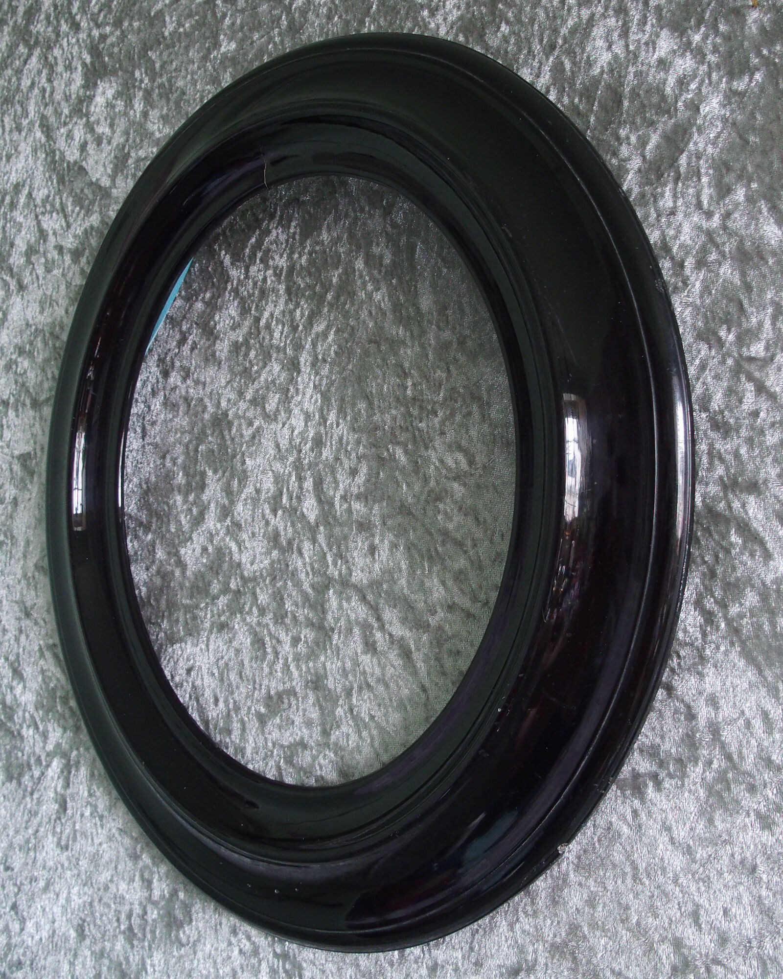 Napoleon III black oval frame