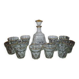 Bvb france regd 1950 glass wine glass and carafe set.