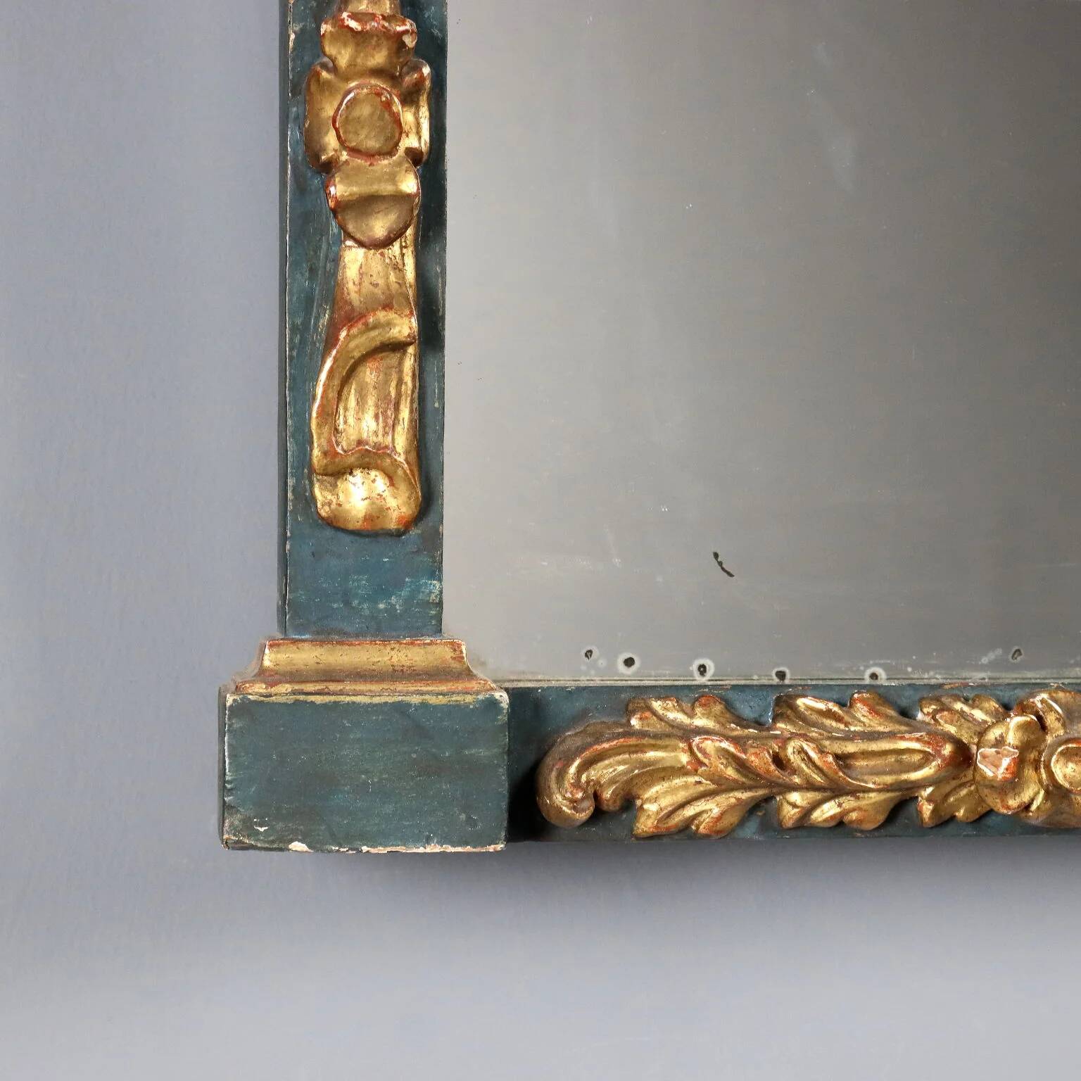 Carved and gilded wooden mirror - Italy 19th century
