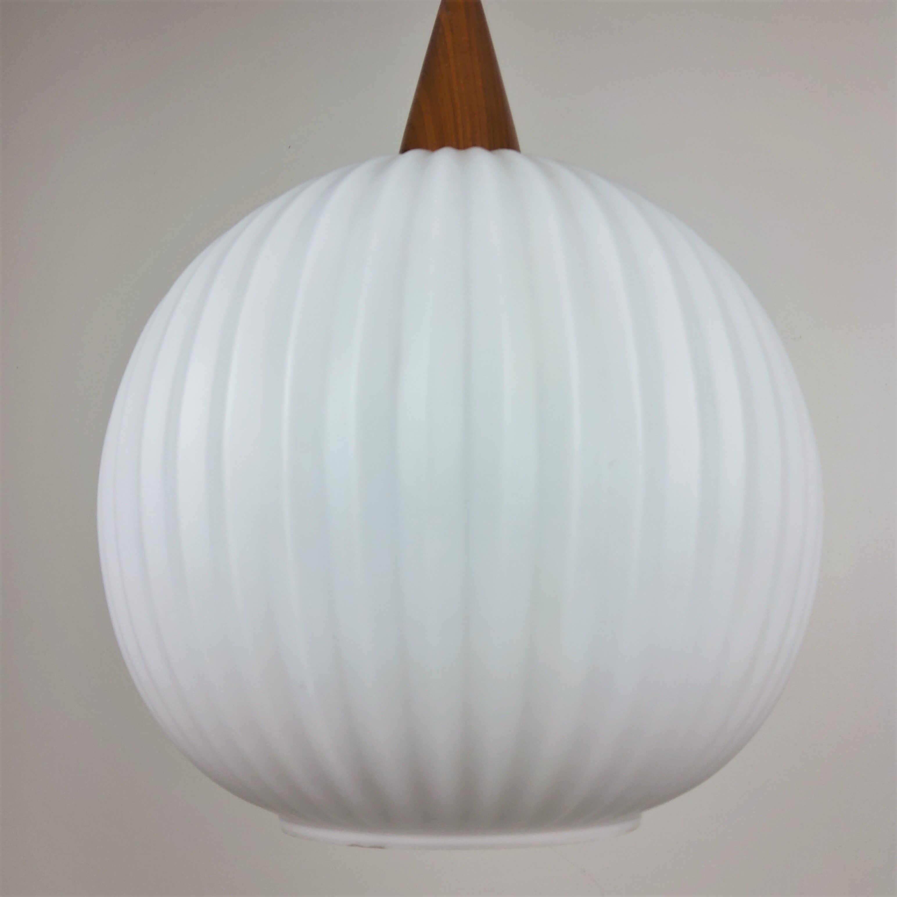 Scandinavian suspension opaline teak 1960