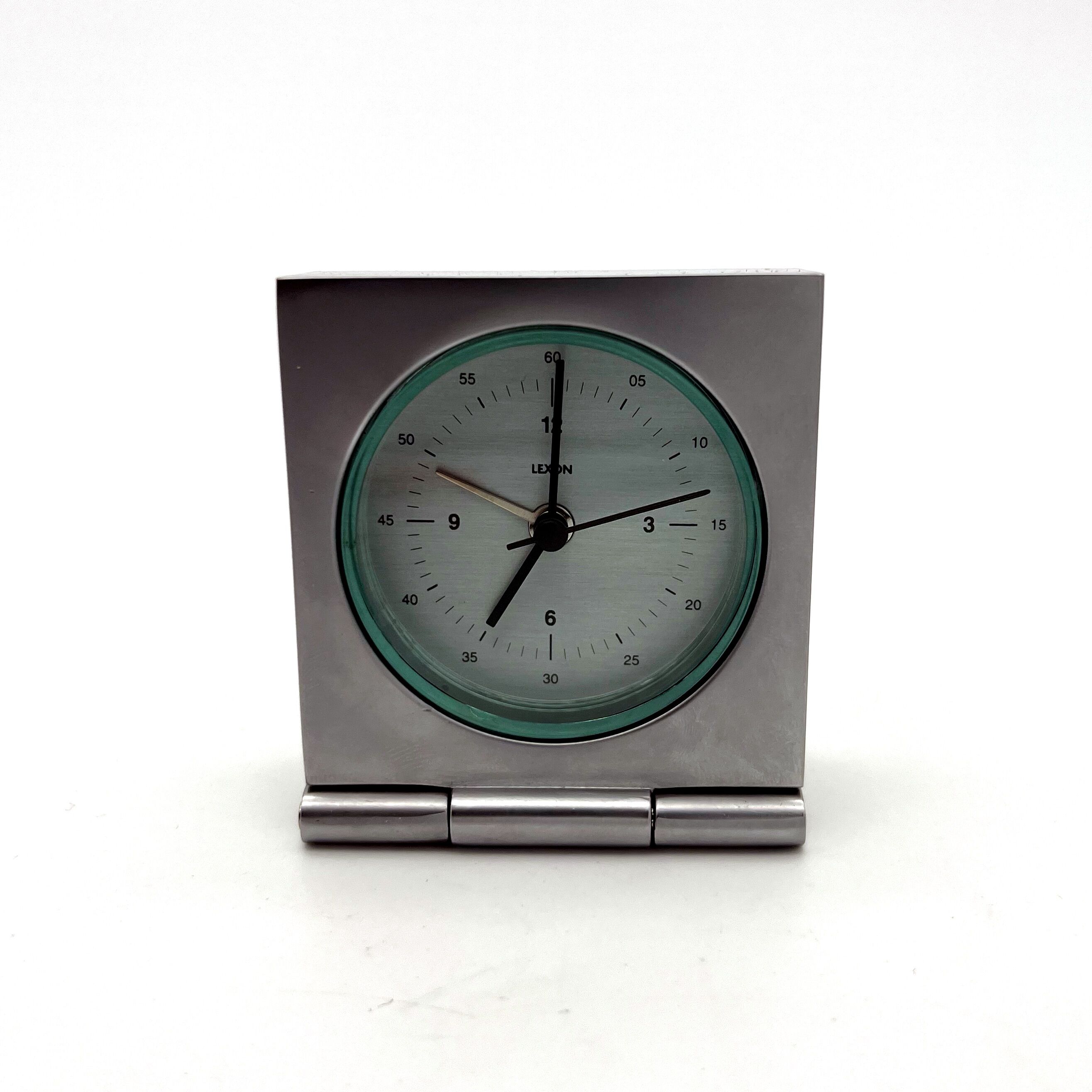Herve Houplain horloge reveil "Escale" pour Lexon