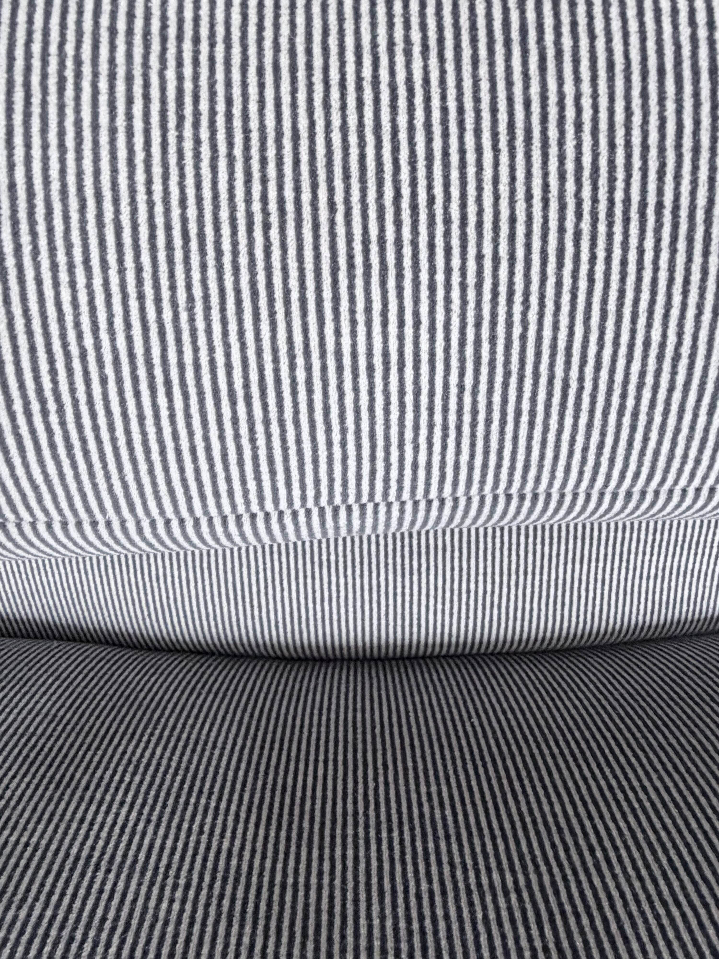 Maralunga sofa in excellent condition.