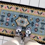 Tapis vintage français Savonnerie fait main en laine – 71 x 128 cm – 1960s