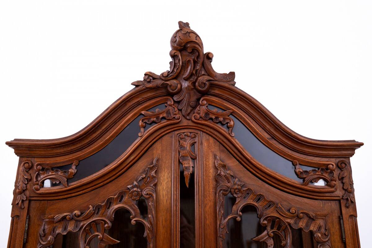 A unique showcase, France, circa 1880.